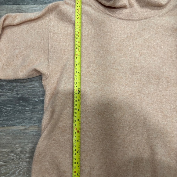 FREE PEOPLE CASHMERE SWEATER - Picture 10 of 12